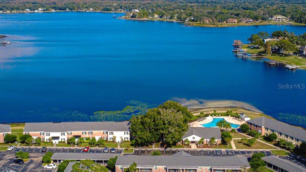 На продажу: $174,900 (2 спален, 1 ванн, 837 Квадратных фут)