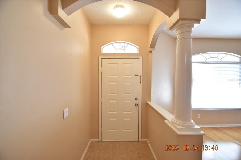 В аренду: $2,295 (3 спален, 2 ванн, 1945 Квадратных фут)