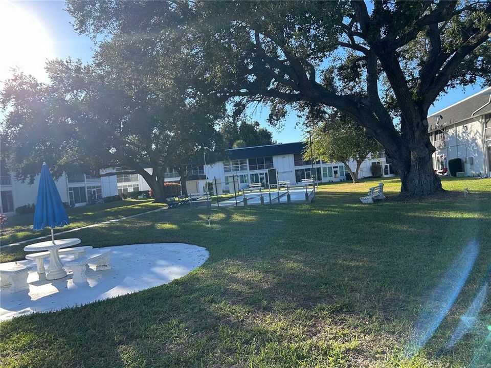 For Sale: $125,000 (1 beds, 1 baths, 850 Square Feet)