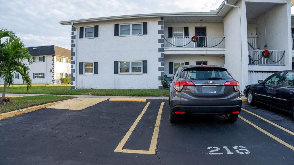 For Sale: $125,000 (1 beds, 1 baths, 850 Square Feet)