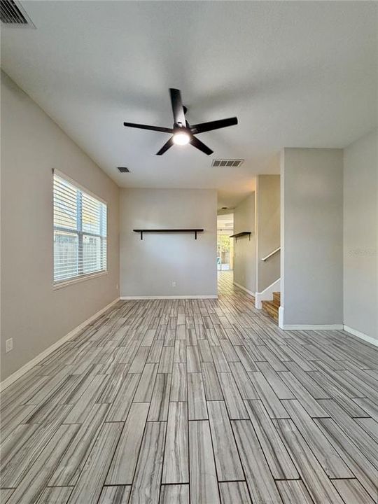 出租: $2,425 (3 贝兹, 2 浴室, 2111 平方英尺)