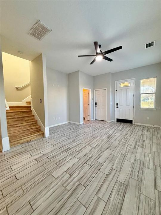 出租: $2,425 (3 贝兹, 2 浴室, 2111 平方英尺)