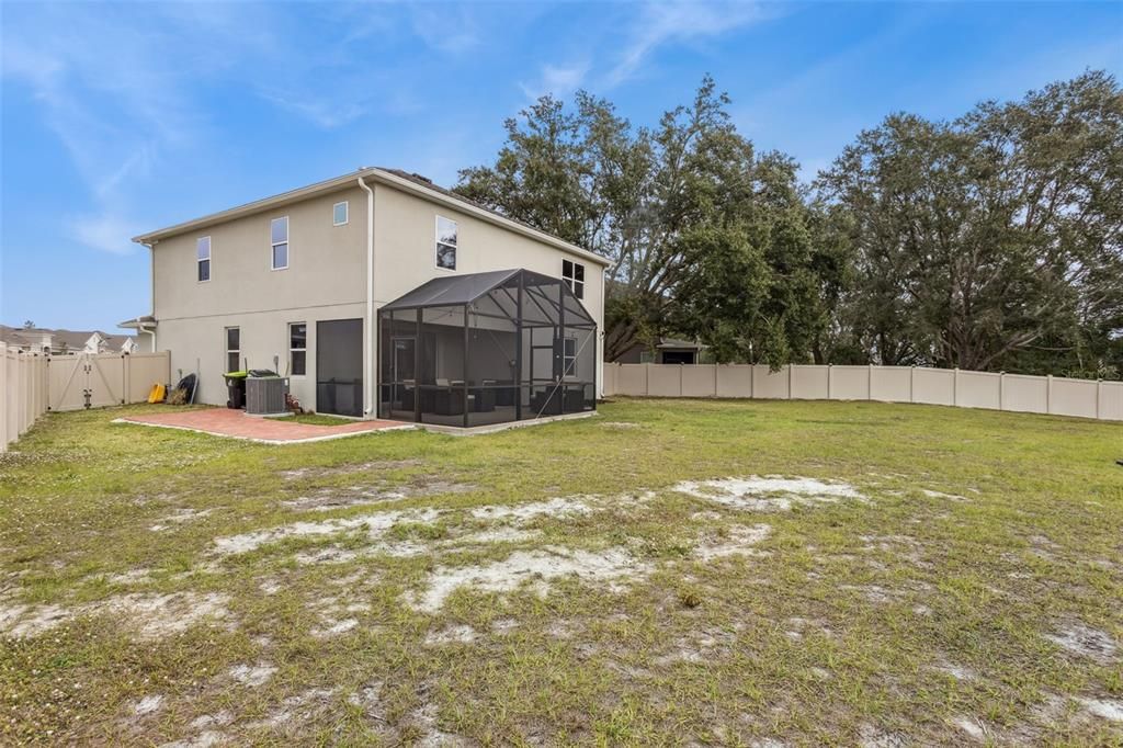 Activo con contrato: $520,000 (4 camas, 3 baños, 3038 Pies cuadrados)