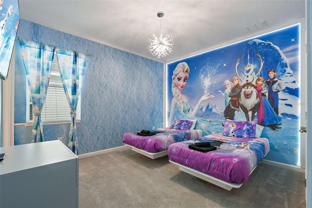 For Sale: $970,000 (12 beds, 11 baths, 4762 Square Feet)