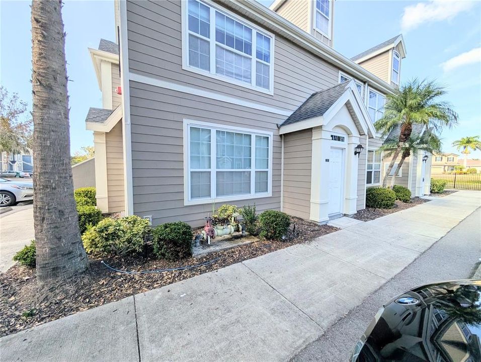 待售: $229,900 (2 贝兹, 2 浴室, 1316 平方英尺)