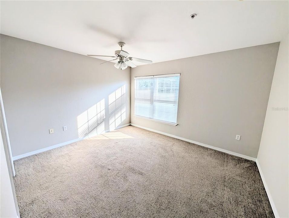 待售: $229,900 (2 贝兹, 2 浴室, 1316 平方英尺)