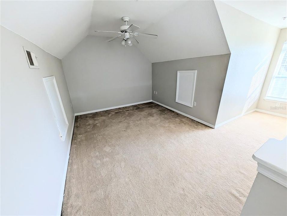 待售: $229,900 (2 贝兹, 2 浴室, 1316 平方英尺)