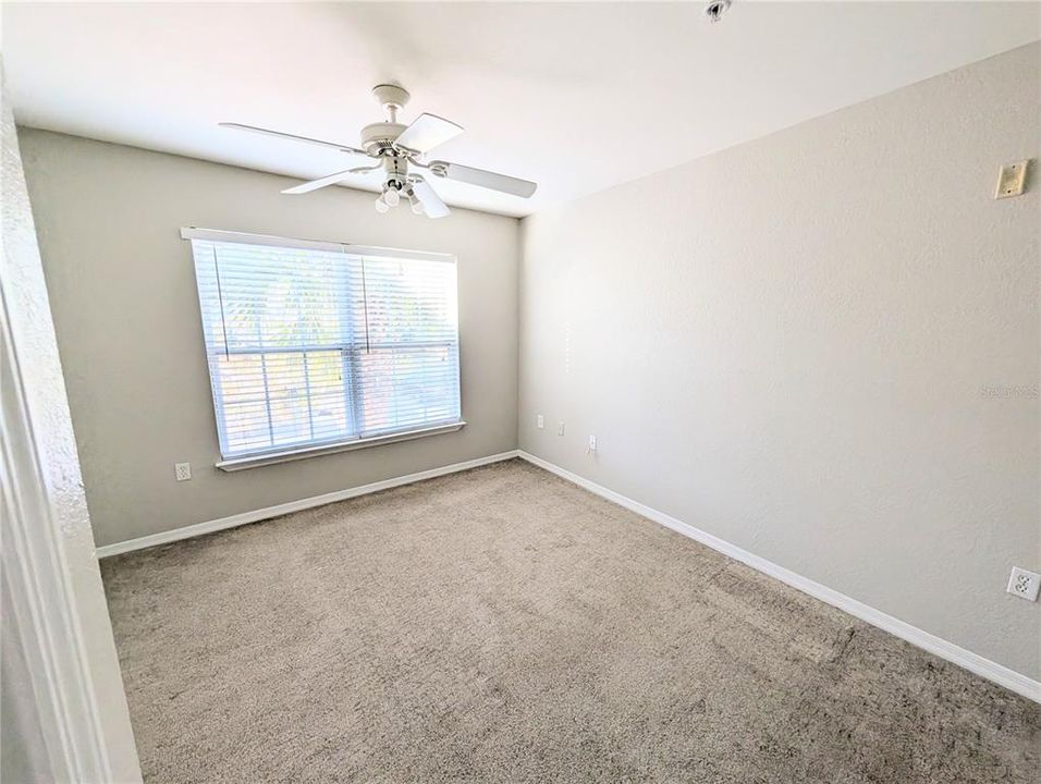 待售: $229,900 (2 贝兹, 2 浴室, 1316 平方英尺)