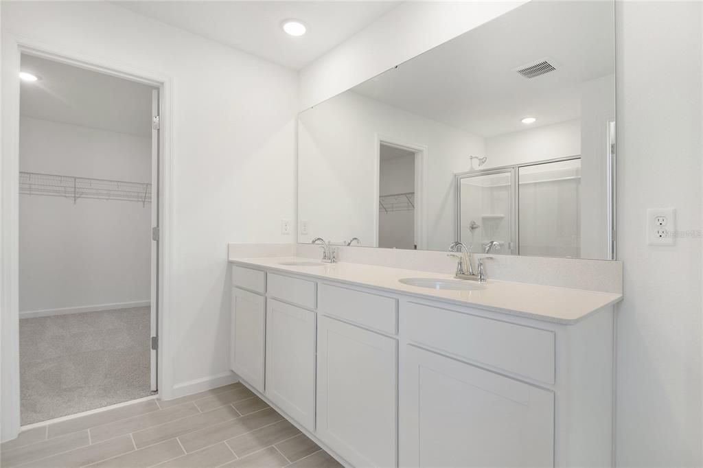 На продажу: $399,050 (4 спален, 3 ванн, 2670 Квадратных фут)