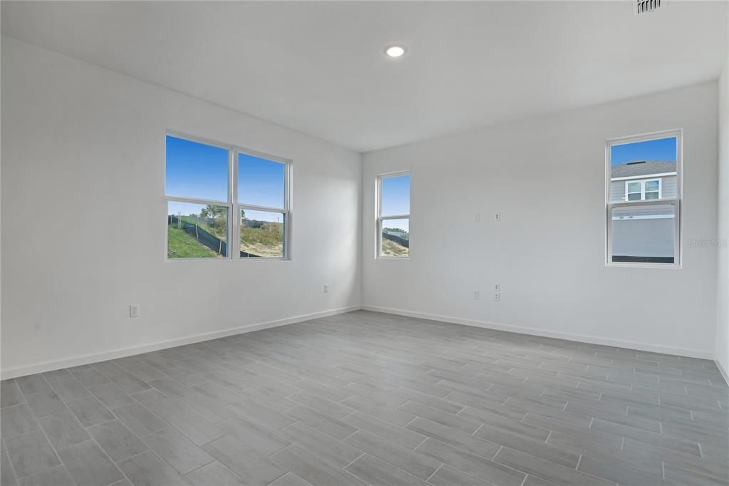 На продажу: $399,050 (4 спален, 3 ванн, 2670 Квадратных фут)