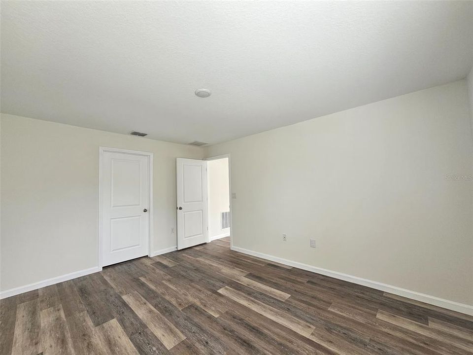 En Renta: $1,950 (4 camas, 2 baños, 1600 Pies cuadrados)