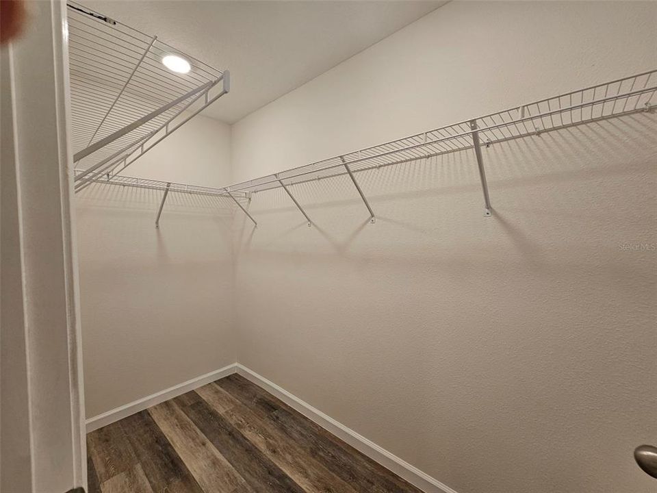 En Renta: $1,950 (4 camas, 2 baños, 1600 Pies cuadrados)