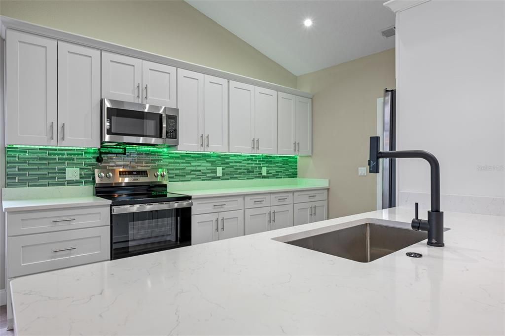 En Venta: $525,000 (3 camas, 2 baños, 1566 Pies cuadrados)