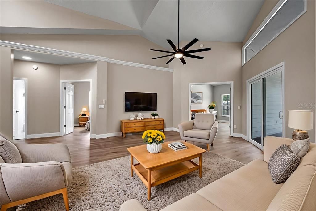 En Venta: $525,000 (3 camas, 2 baños, 1566 Pies cuadrados)