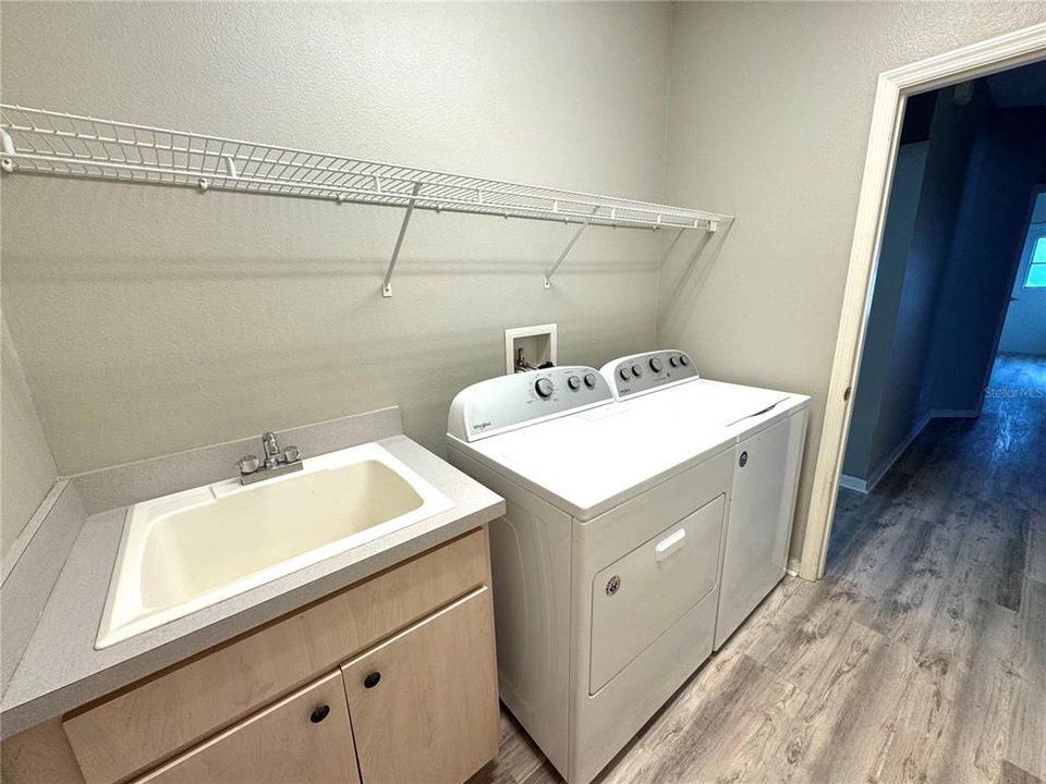 For Sale: $499,500 (4 beds, 2 baths, 2093 Square Feet)