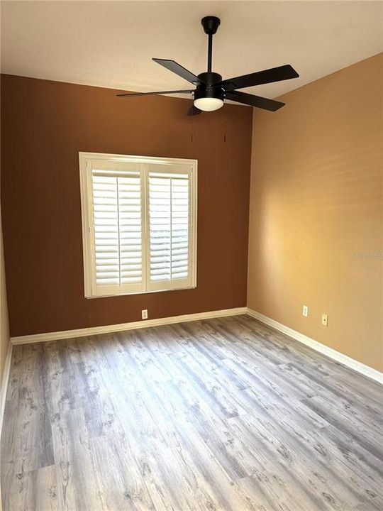 For Sale: $499,500 (4 beds, 2 baths, 2093 Square Feet)