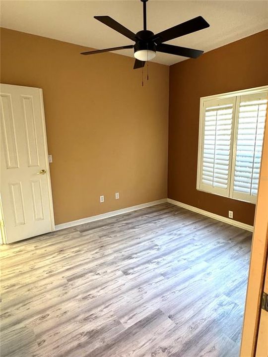 For Sale: $499,500 (4 beds, 2 baths, 2093 Square Feet)