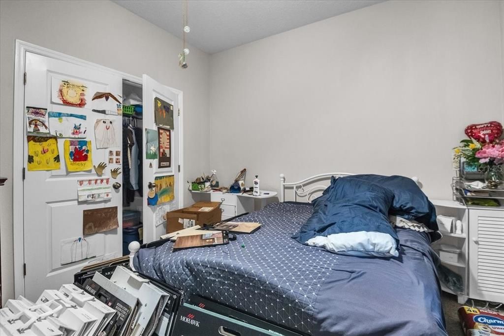 For Sale: $487,500 (5 beds, 3 baths, 2198 Square Feet)