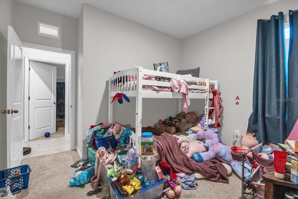 For Sale: $487,500 (5 beds, 3 baths, 2198 Square Feet)