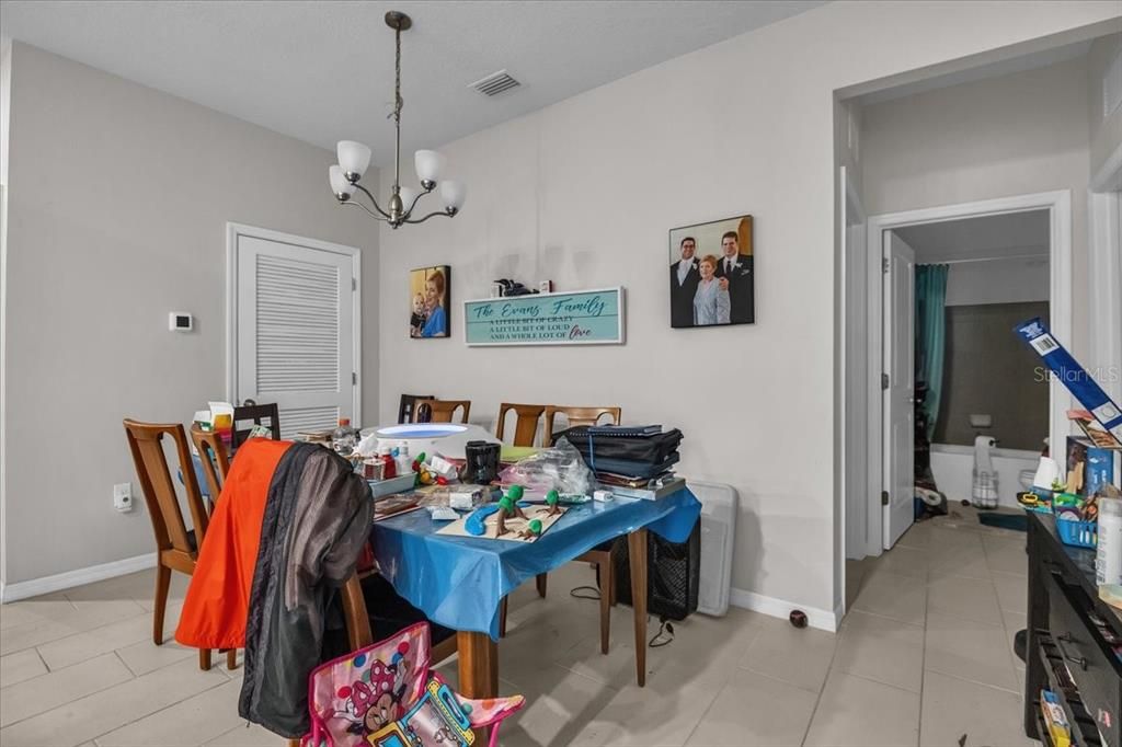 For Sale: $487,500 (5 beds, 3 baths, 2198 Square Feet)