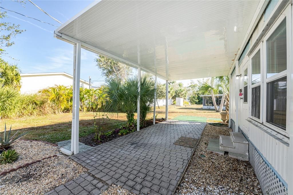 На продажу: $225,000 (2 спален, 2 ванн, 1152 Квадратных фут)