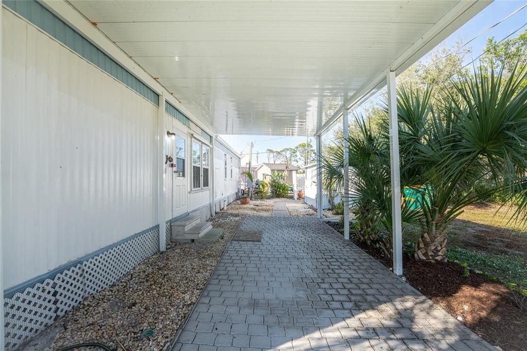 На продажу: $225,000 (2 спален, 2 ванн, 1152 Квадратных фут)