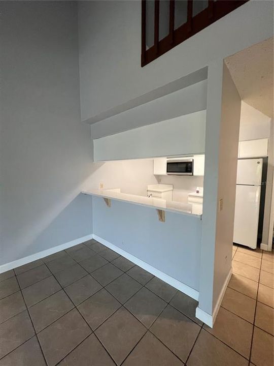 出租: $1,800 (2 贝兹, 2 浴室, 1056 平方英尺)