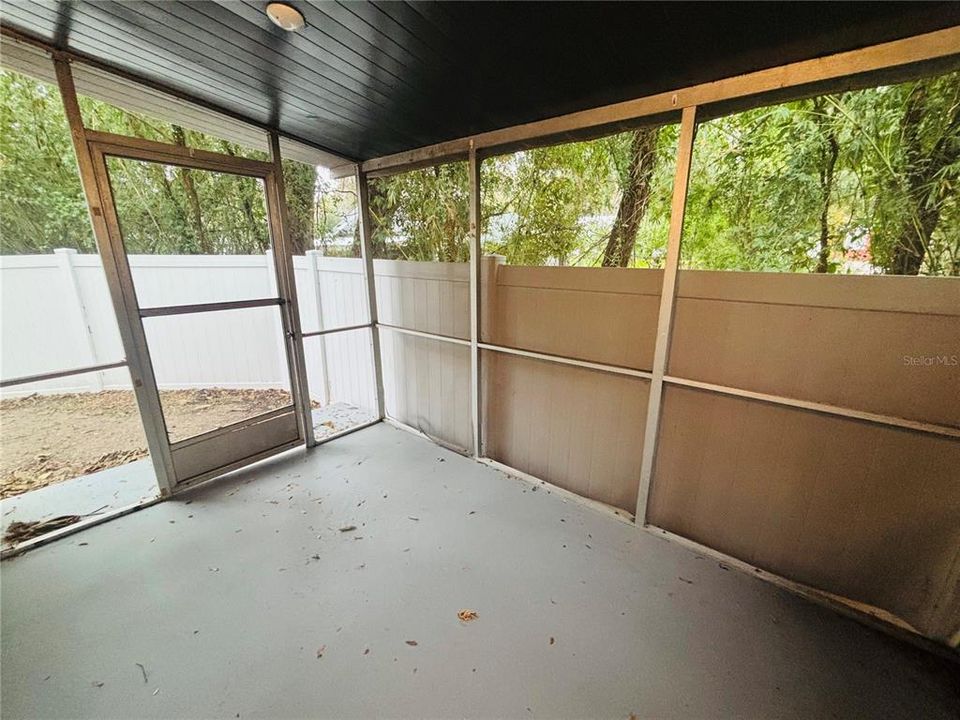 For Rent: $1,295 (2 beds, 1 baths, 1020 Square Feet)