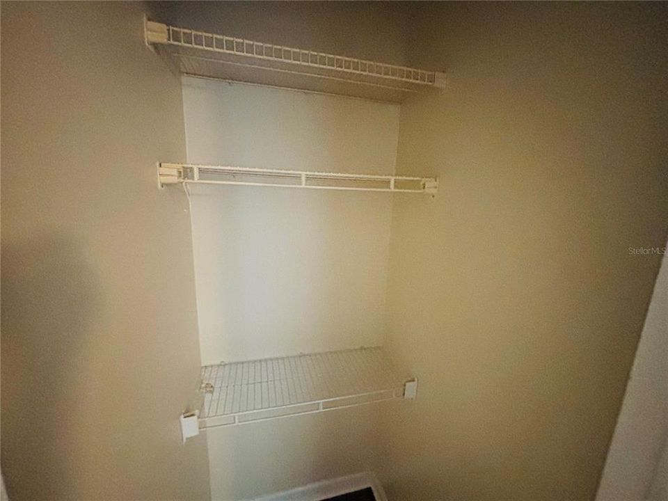 For Rent: $1,295 (2 beds, 1 baths, 1020 Square Feet)