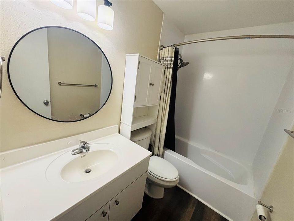 For Rent: $1,295 (2 beds, 1 baths, 1020 Square Feet)