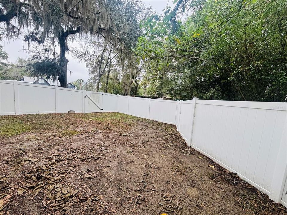 For Rent: $1,295 (2 beds, 1 baths, 1020 Square Feet)