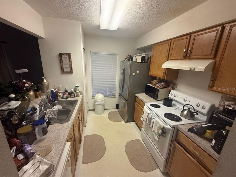 For Sale: $179,900 (3 beds, 2 baths, 1364 Square Feet)