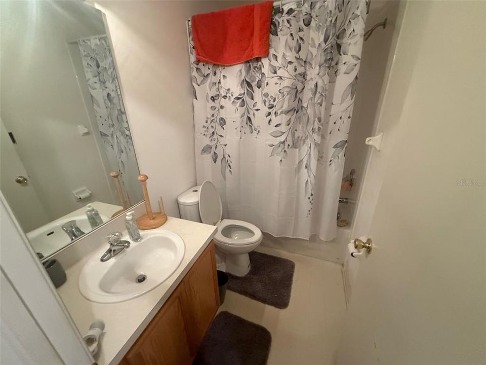 For Sale: $179,900 (3 beds, 2 baths, 1364 Square Feet)