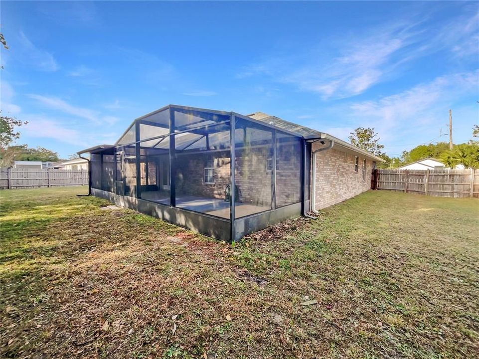 待售: $340,000 (4 贝兹, 3 浴室, 2451 平方英尺)