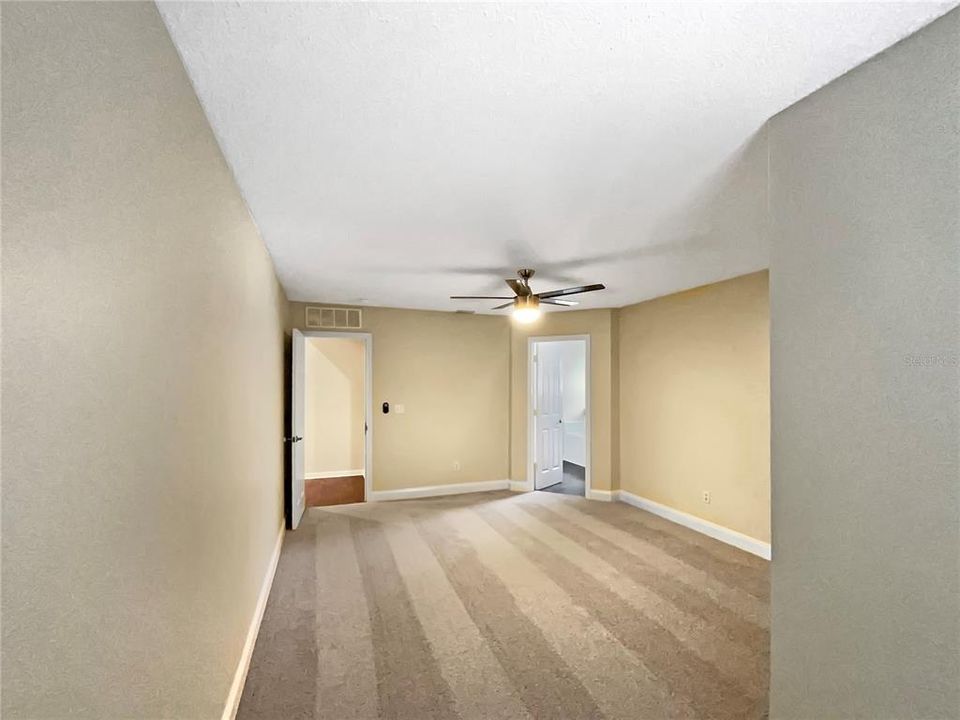 待售: $340,000 (4 贝兹, 3 浴室, 2451 平方英尺)