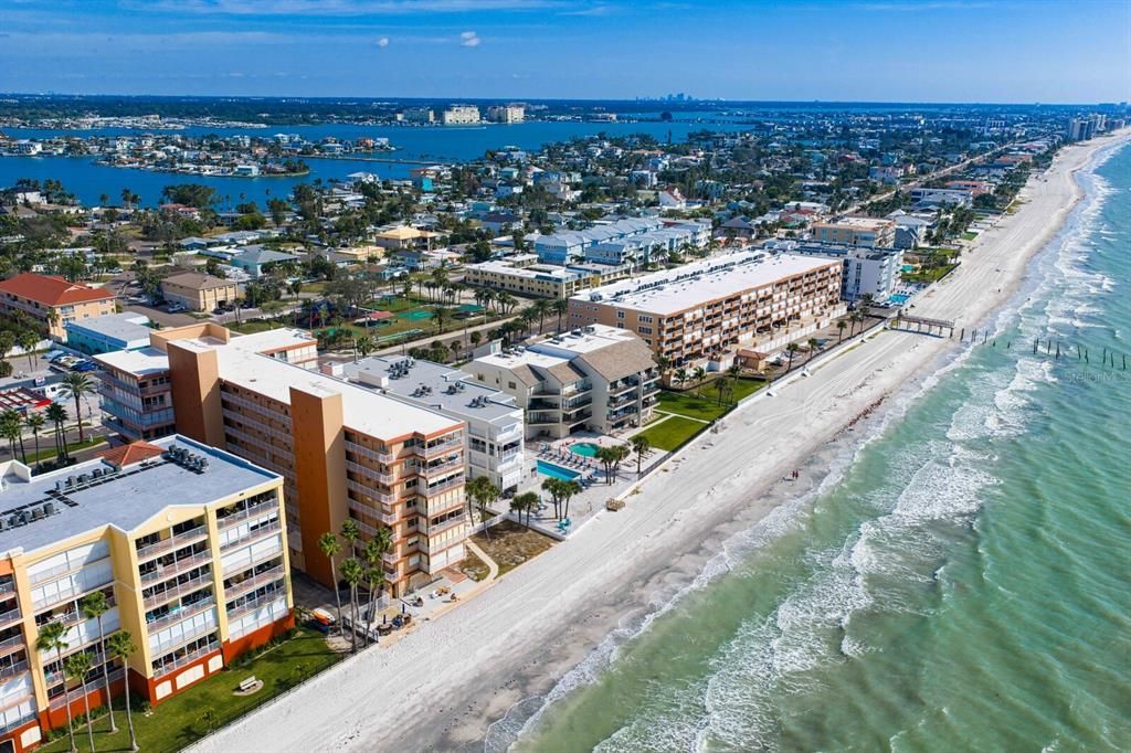 En Venta: $1,795,000 (3 camas, 2 baños, 1650 Pies cuadrados)