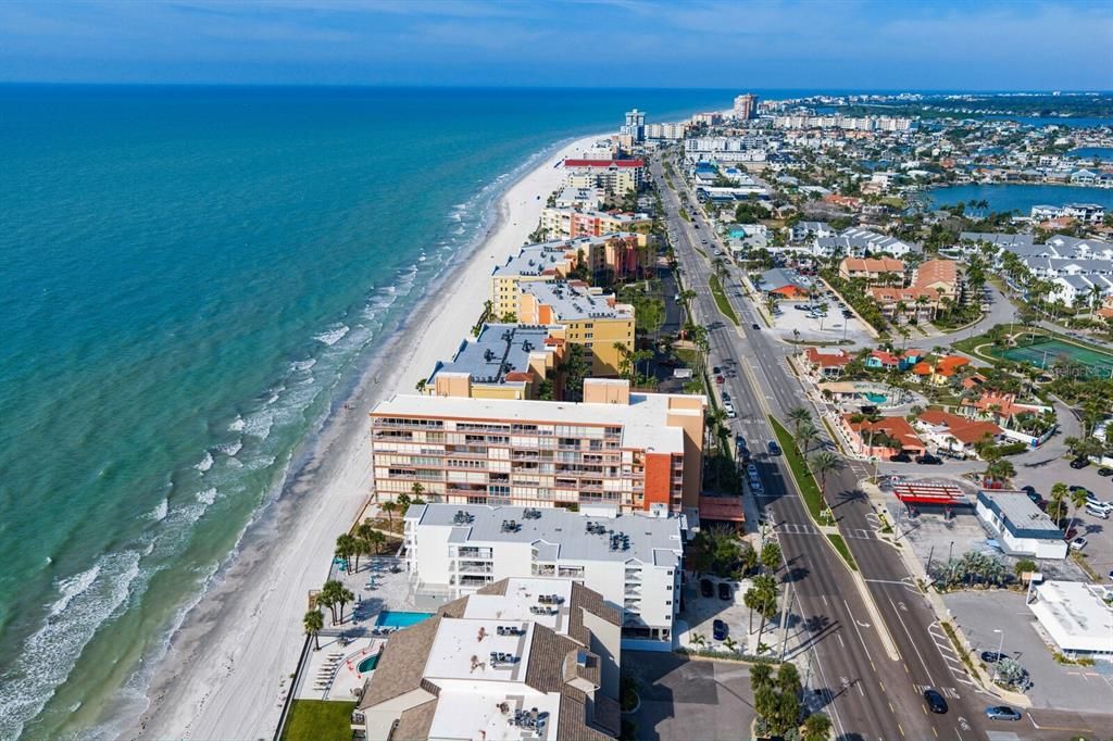 En Venta: $1,795,000 (3 camas, 2 baños, 1650 Pies cuadrados)