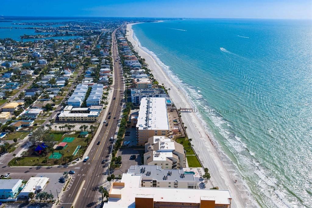 En Venta: $1,795,000 (3 camas, 2 baños, 1650 Pies cuadrados)