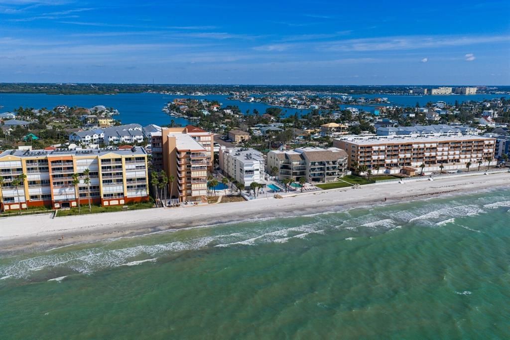 En Venta: $1,795,000 (3 camas, 2 baños, 1650 Pies cuadrados)