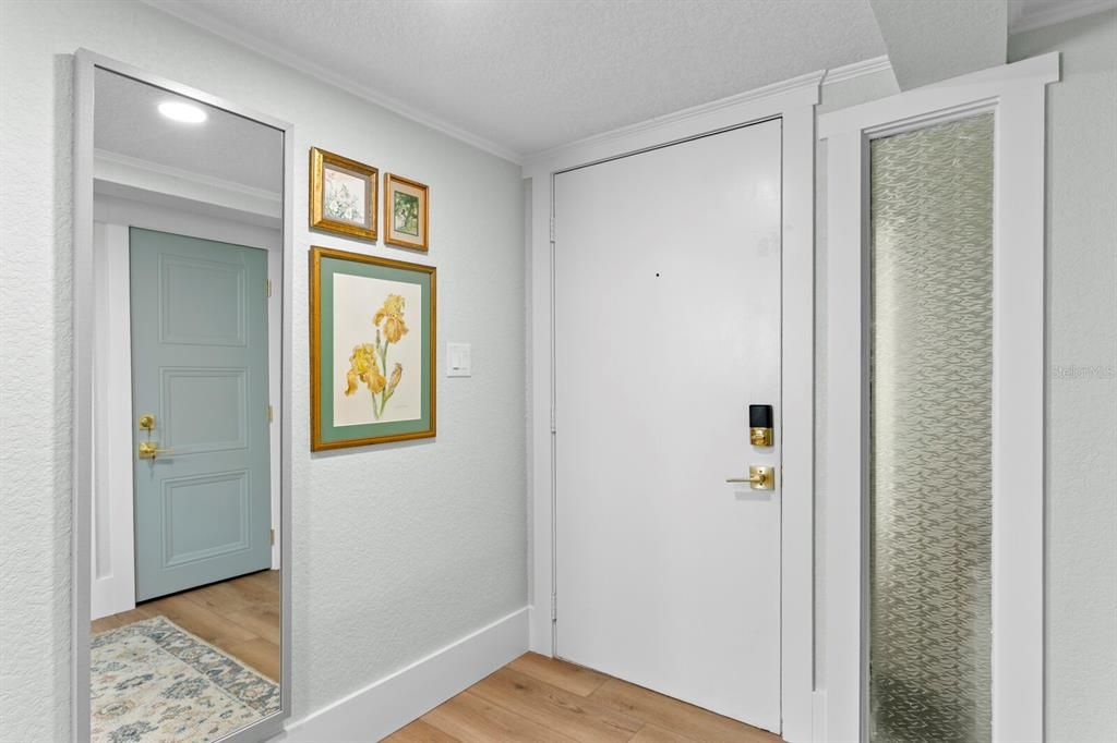 En Venta: $1,795,000 (3 camas, 2 baños, 1650 Pies cuadrados)