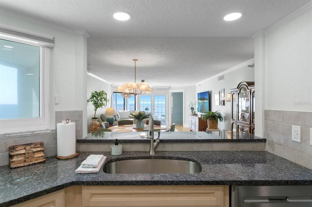 En Venta: $1,795,000 (3 camas, 2 baños, 1650 Pies cuadrados)