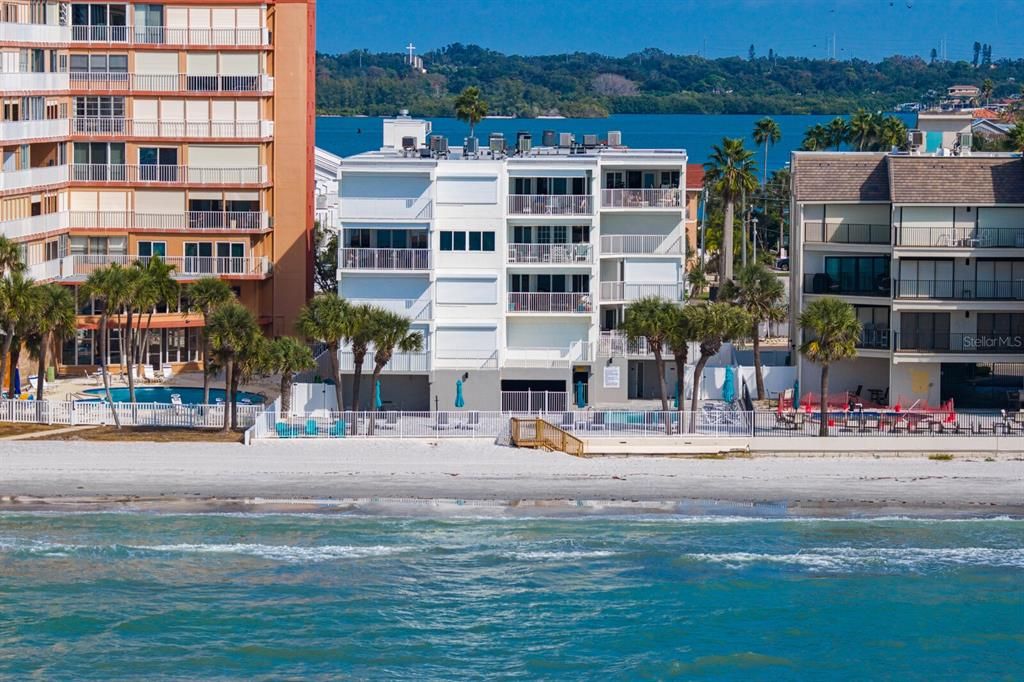 En Venta: $1,795,000 (3 camas, 2 baños, 1650 Pies cuadrados)