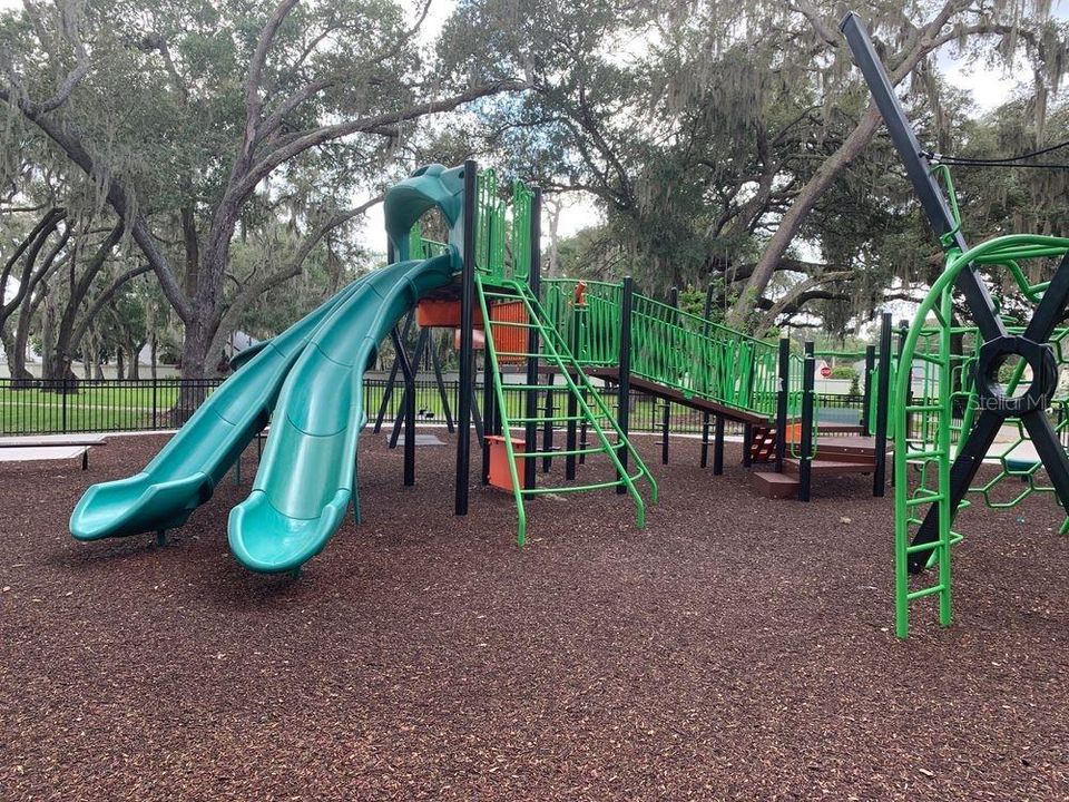 En Venta: $325,000 (3 camas, 2 baños, 1034 Pies cuadrados)