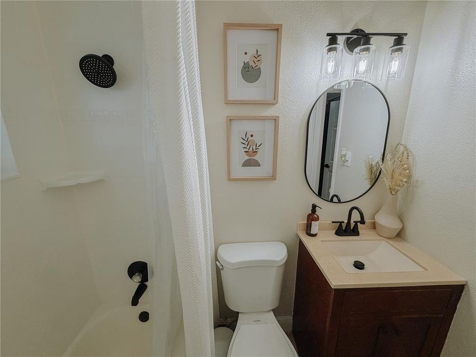 En Venta: $325,000 (3 camas, 2 baños, 1034 Pies cuadrados)