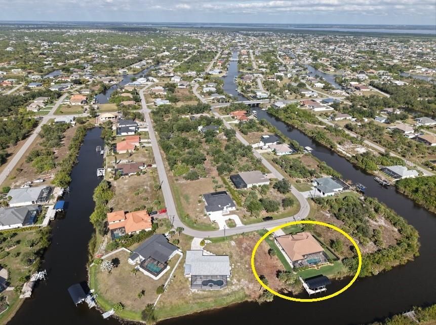 待售: $825,000 (3 贝兹, 2 浴室, 2121 平方英尺)