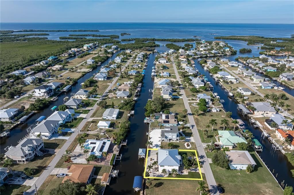 En Venta: $769,000 (3 camas, 2 baños, 1865 Pies cuadrados)