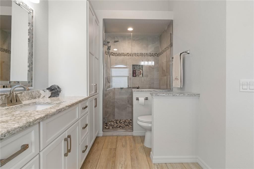 En Venta: $769,000 (3 camas, 2 baños, 1865 Pies cuadrados)