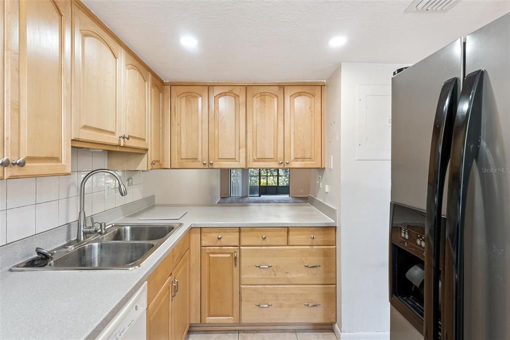 En Venta: $179,900 (3 camas, 2 baños, 1400 Pies cuadrados)