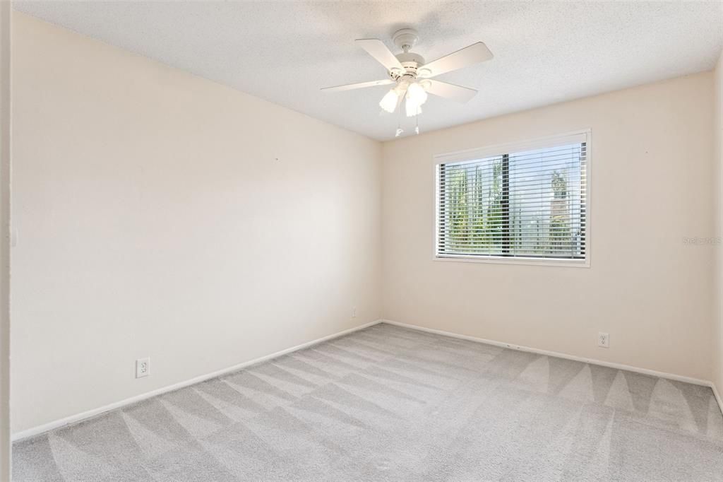 En Venta: $179,900 (3 camas, 2 baños, 1400 Pies cuadrados)