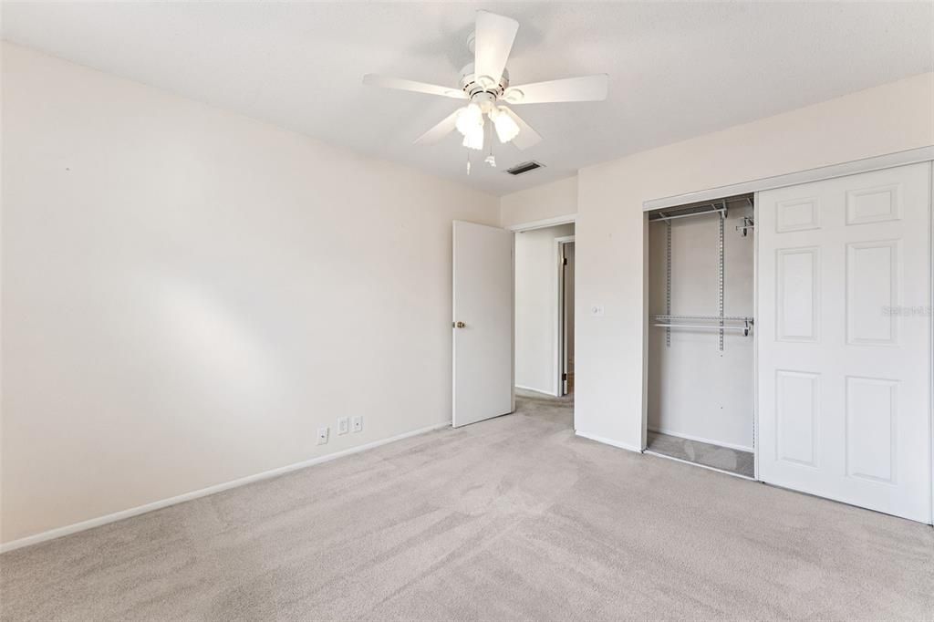 En Venta: $179,900 (3 camas, 2 baños, 1400 Pies cuadrados)